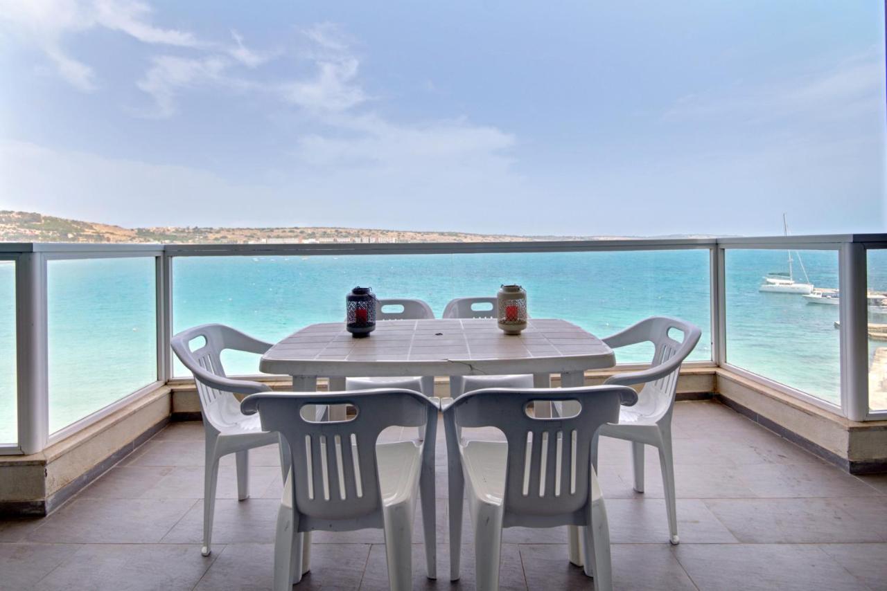 Beachfront Pretty Holiday Home Mellieha Ngoại thất bức ảnh