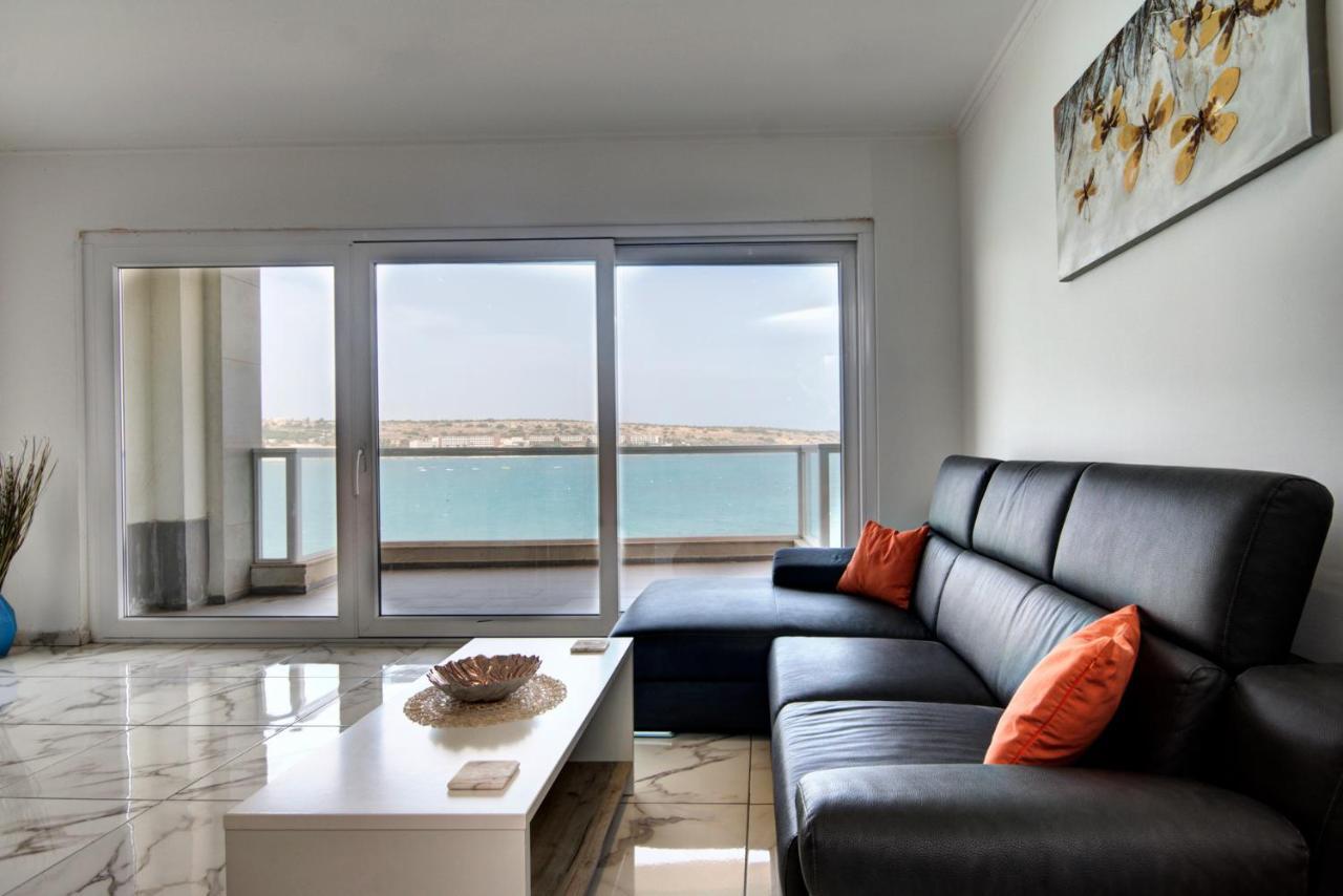 Beachfront Pretty Holiday Home Mellieha Ngoại thất bức ảnh