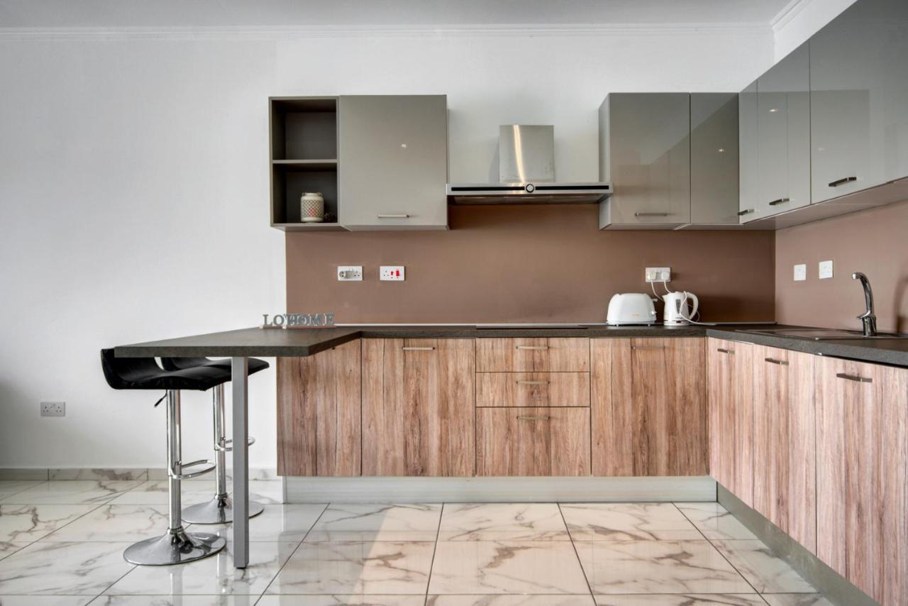 Beachfront Pretty Holiday Home Mellieha Ngoại thất bức ảnh