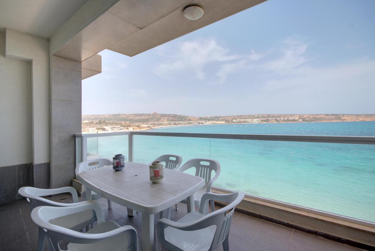Beachfront Pretty Holiday Home Mellieha Ngoại thất bức ảnh