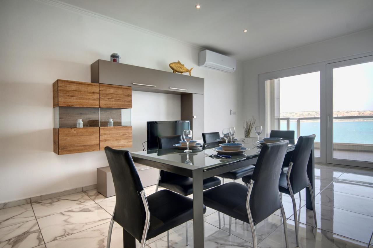 Beachfront Pretty Holiday Home Mellieha Ngoại thất bức ảnh